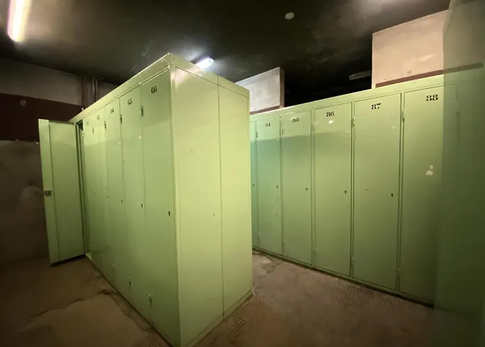 Neves - Location: Ensoleille Pour 4 Personnes Dans Un Quartier Anime