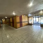 Neves - Location: Ensoleille Pour 4 Personnes Dans Un Quartier Anime Apartamento *