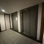 Neves - Location: Ensoleille Pour 4 Personnes Dans Un Quartier Anime *