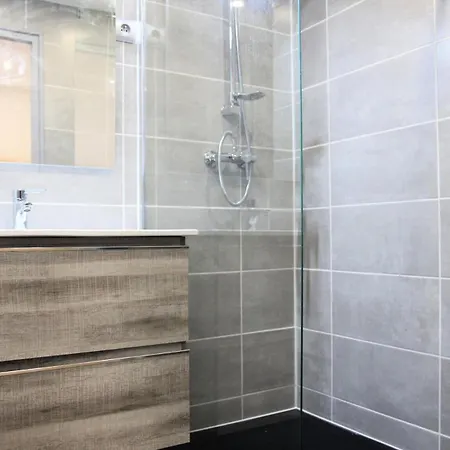 Résidence Neves - Location: Ensoleillé Pour 4 Personnes Dans Un Quartier Animé Appartement Val Thorens