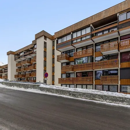 Neves - Location: Ensoleille Pour 4 Personnes Dans Un Quartier Anime アパート *