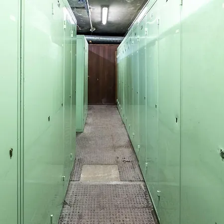 Neves - Location: Ensoleille Pour 4 Personnes Dans Un Quartier Anime *