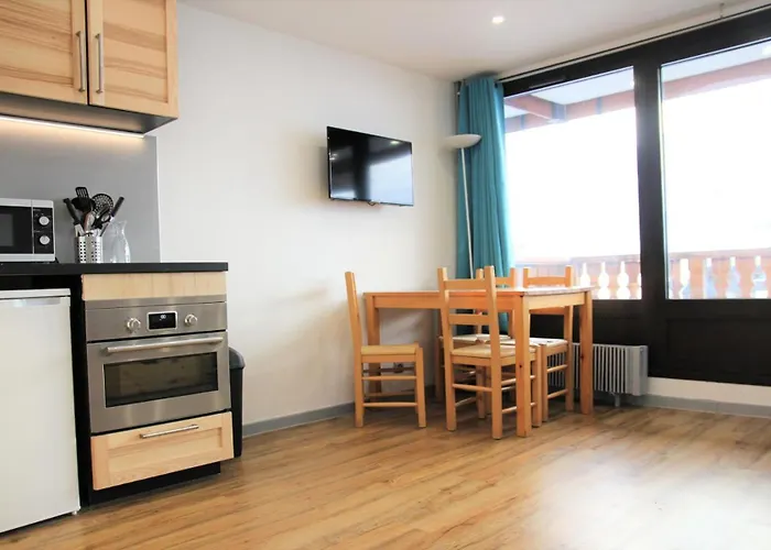 Résidence Neves - Location: Ensoleillé Pour 4 Personnes Dans Un Quartier Animé * Val Thorens