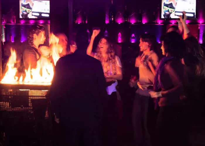 Appartement Résidence Neves - Location: Ensoleillé Pour 4 Personnes Dans Un Quartier Animé *