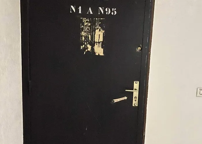 Appartement Résidence Neves - Location: Ensoleillé Pour 4 Personnes Dans Un Quartier Animé *